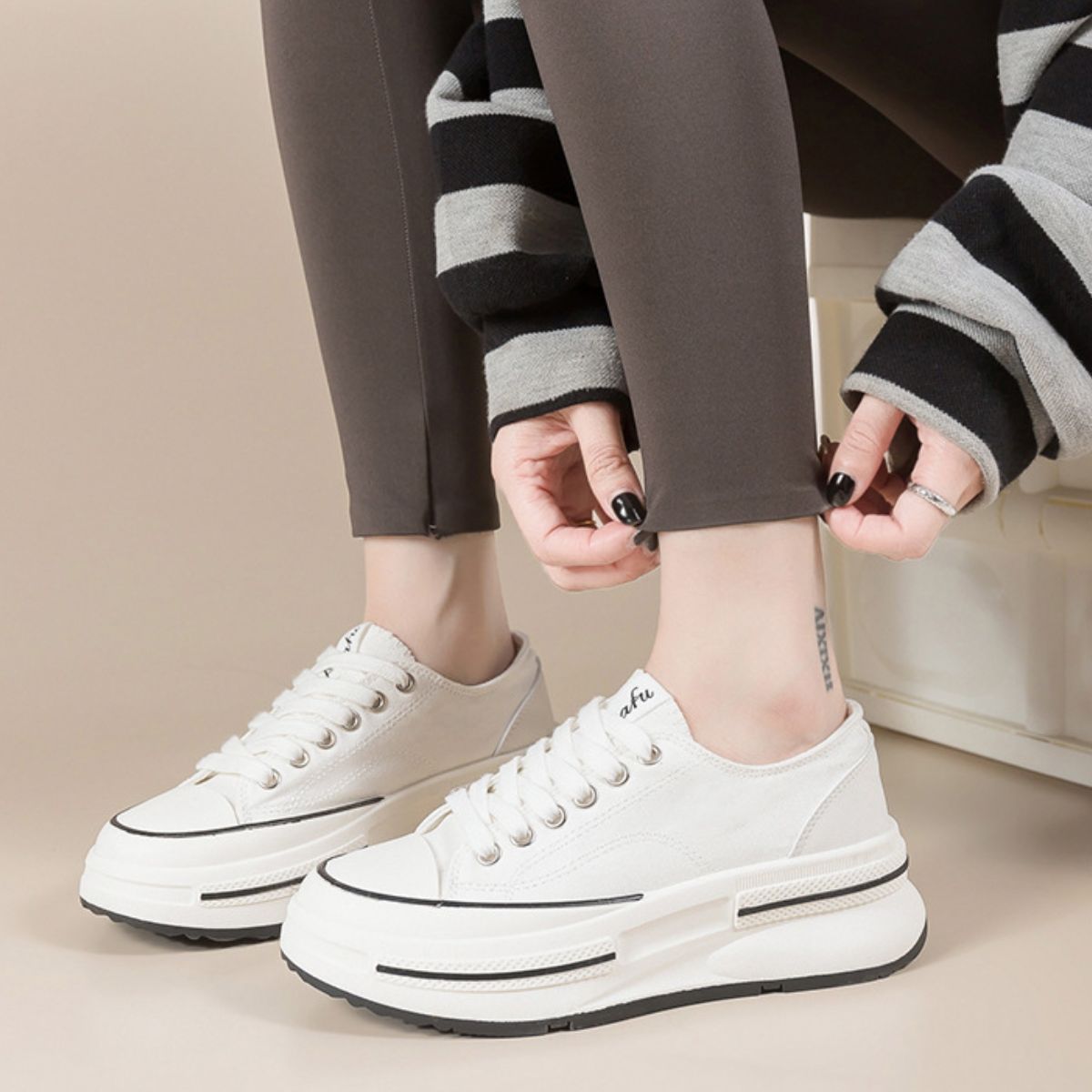 Tied Round Toe Platform Sneakers - Shimmervee