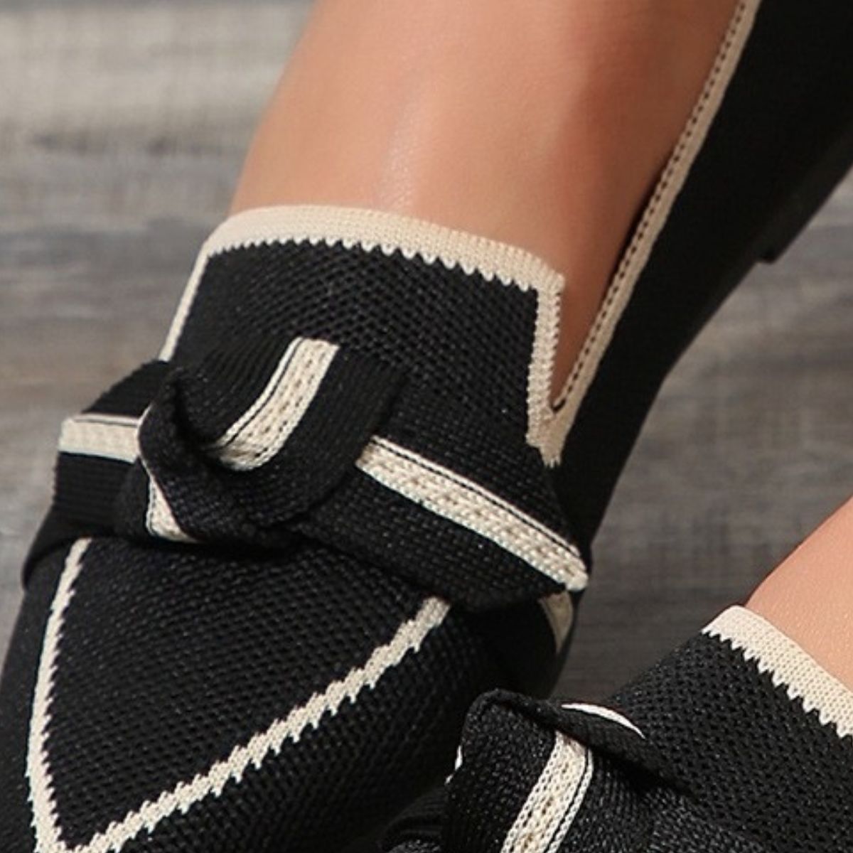 Bow Contrast Trim Point Toe Loafers - Shimmervee