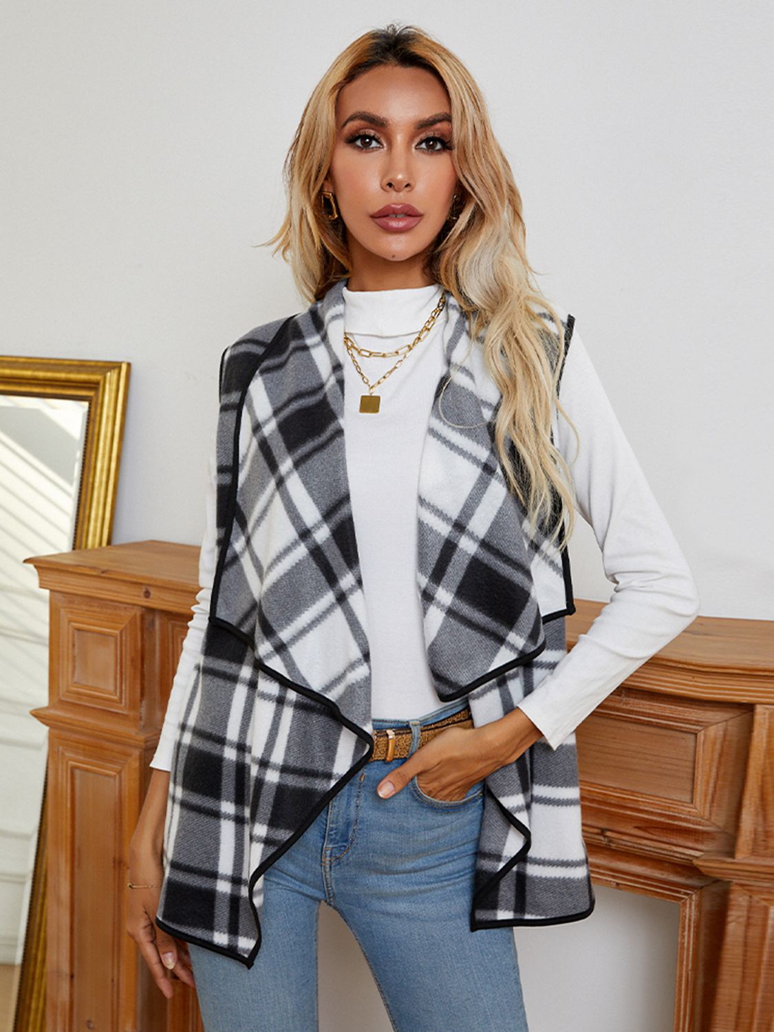 Shiny Plaid Open Front Vest