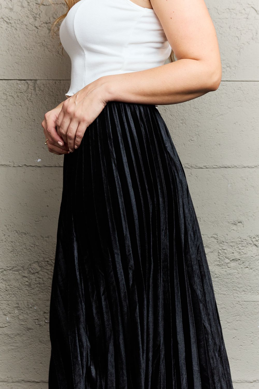 Ninexis Accordion Pleated Flowy Midi Skirt - Shimmervee