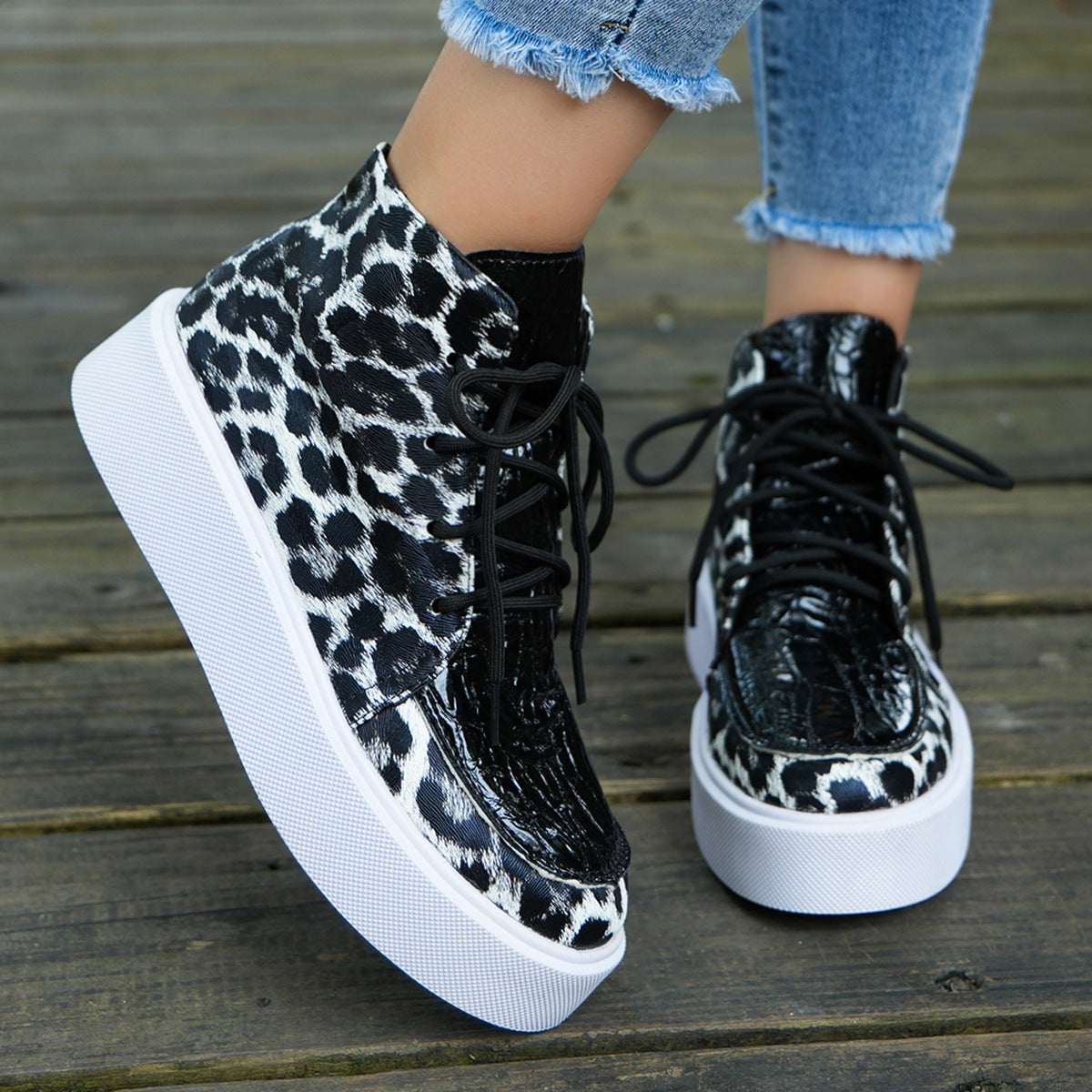 PU Leather Leopard Platform Sneakers - Shimmervee