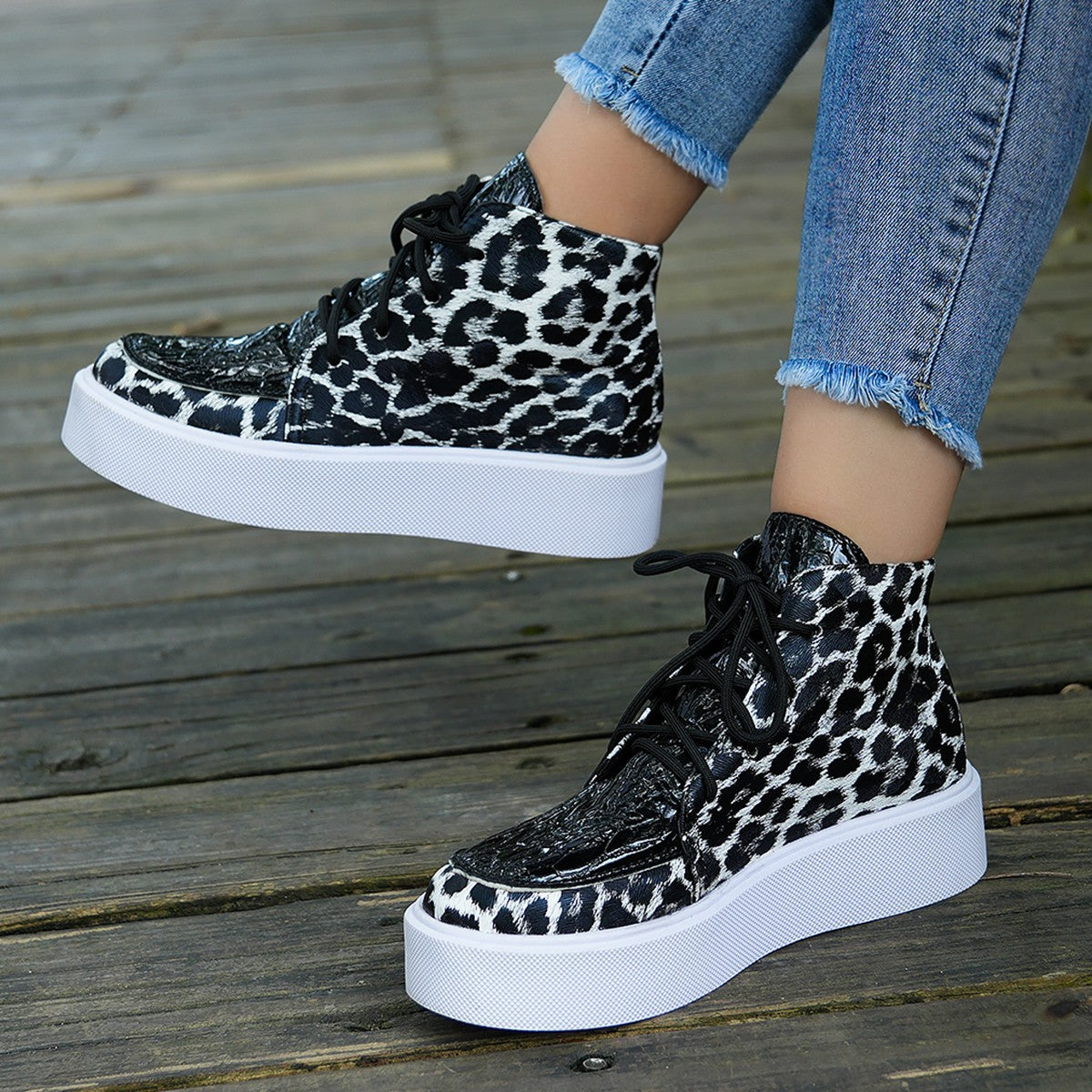 PU Leather Leopard Platform Sneakers - Shimmervee