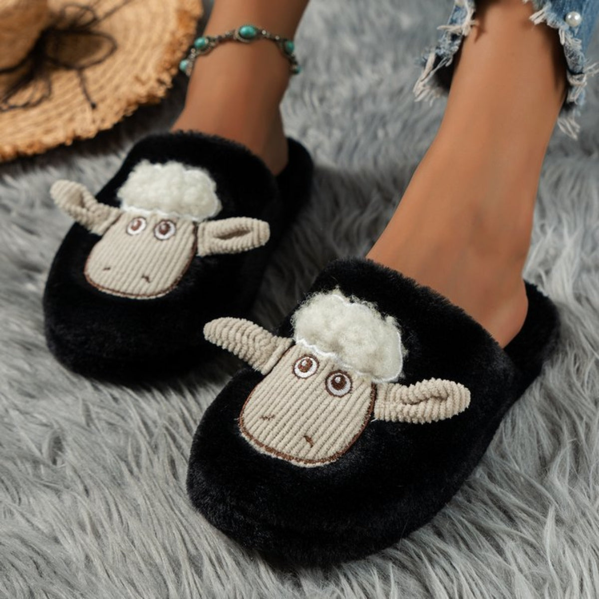 Sheep Round Toe Slippers - Shimmervee